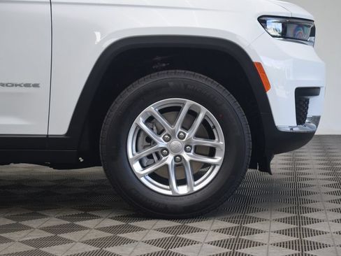 New 2026 Jeep Grand Cherokee L Laredo AWD/4WD image 6