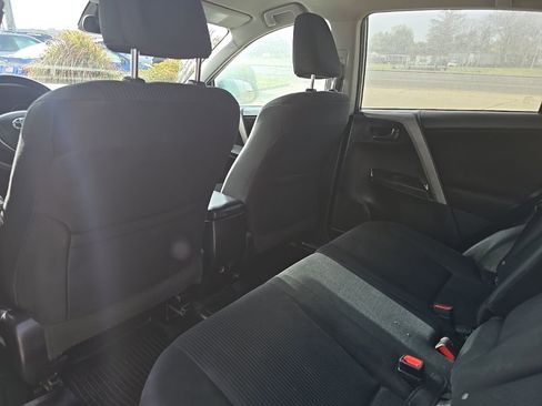 Used 2017 Toyota RAV4 LE image 16