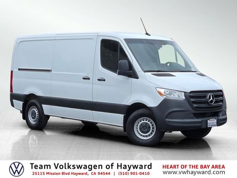 Used 2019 Mercedes-Benz Sprinter 144 Cargo image 1