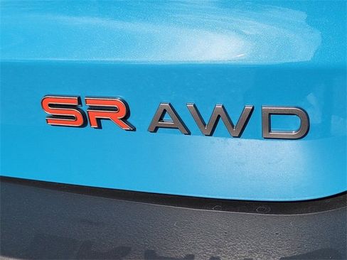 Certified 2025 Nissan Kicks SR image 29