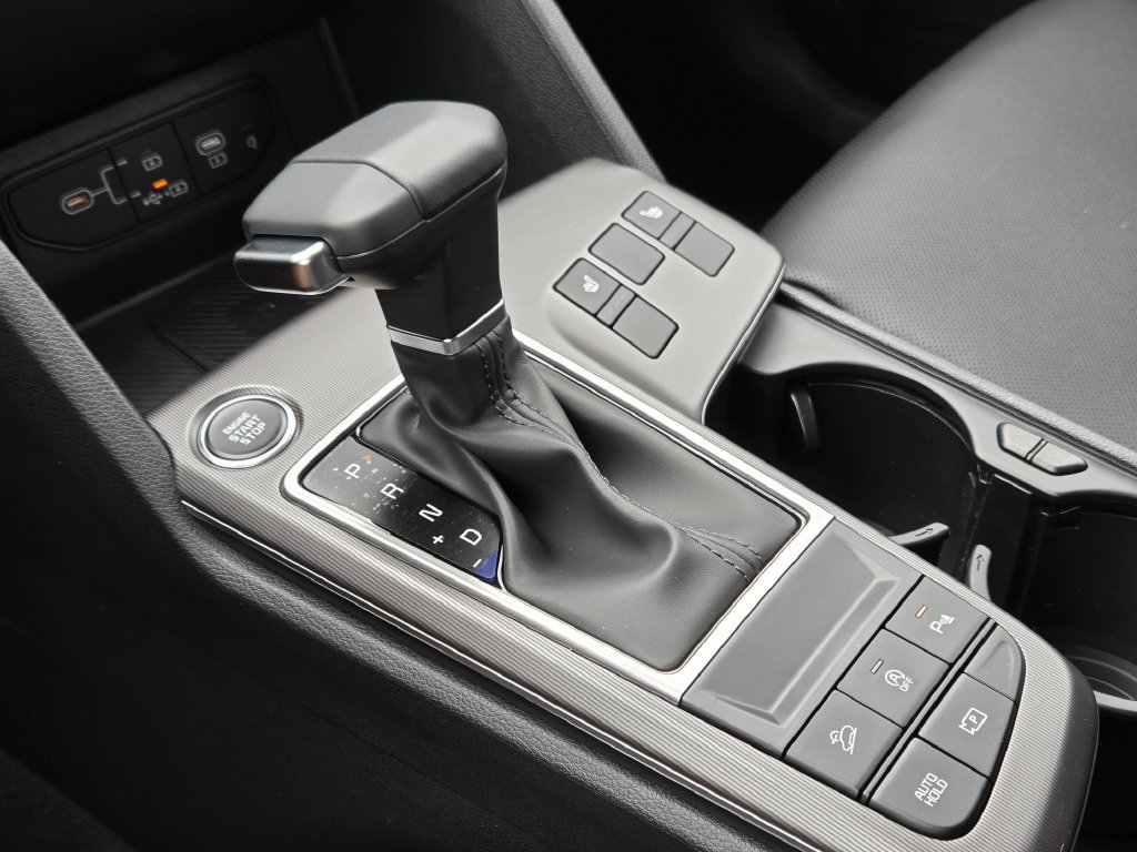 New 2026 Kia Sportage SX FWD image 17