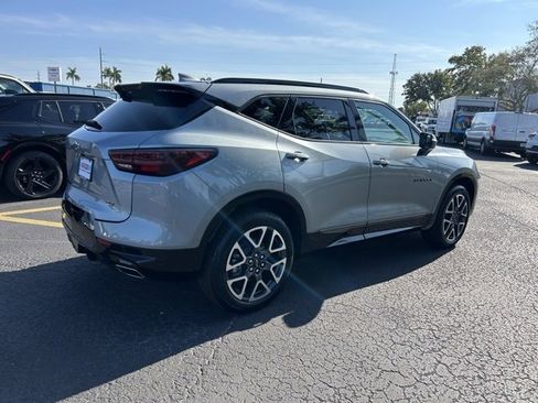 Certified 2025 Chevrolet Blazer RS image 6