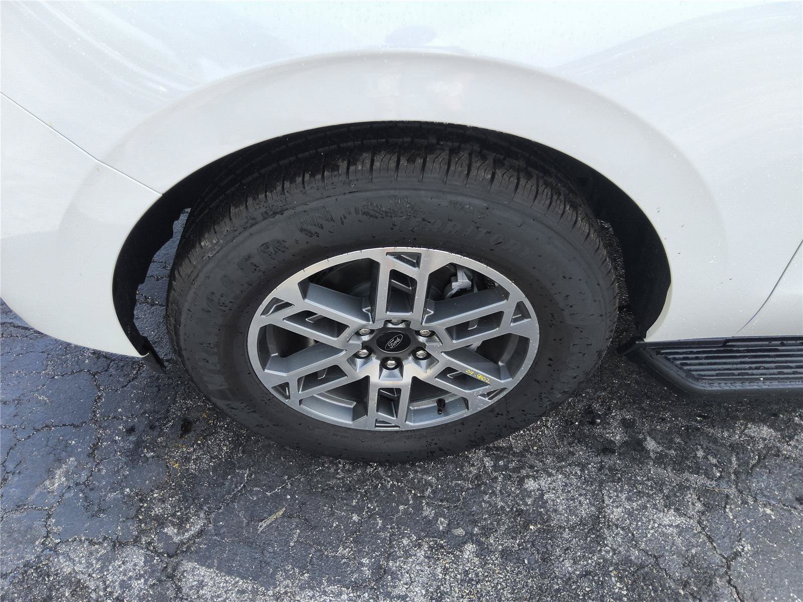 New 2026 Ford Expedition Max Active RWD image 36
