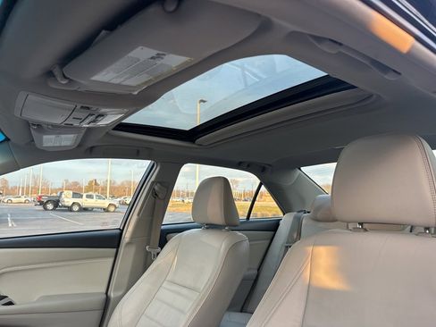 Certified 2017 Toyota Camry XLE image 26