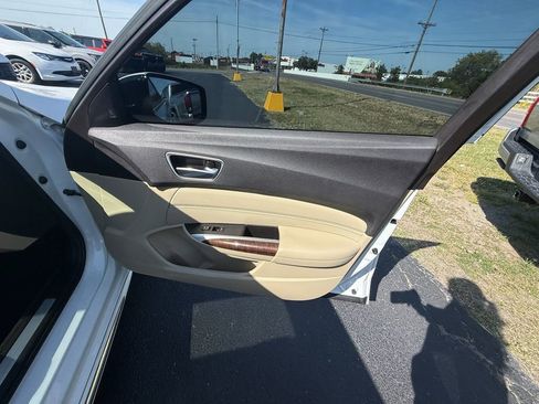 Used 2018 Acura TLX V6 w/ Technology Package FWD image 22