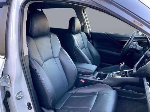 Used 2021 Subaru Outback Limited image 16