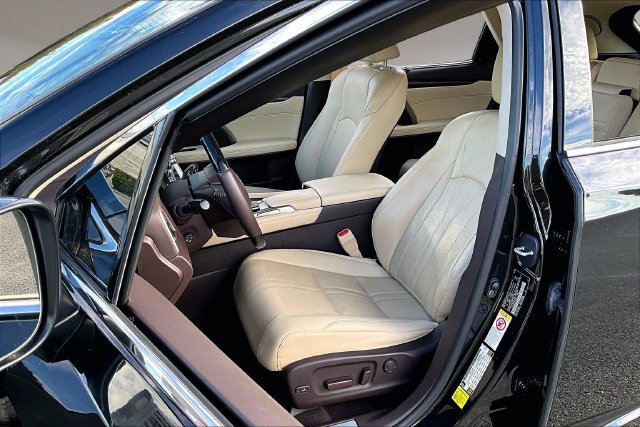 Used 2017 Lexus RX 350 FWD w/ Luxury Package image 20