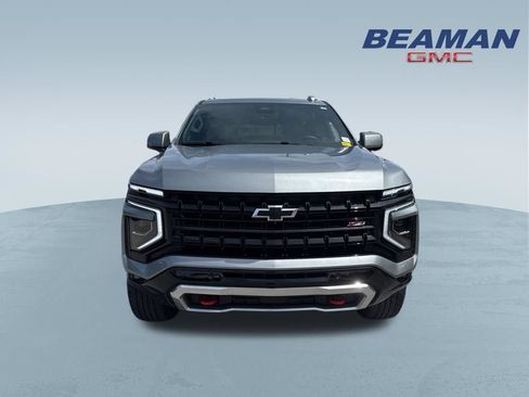 Used 2025 Chevrolet Tahoe Z71 AWD/4WD image 2