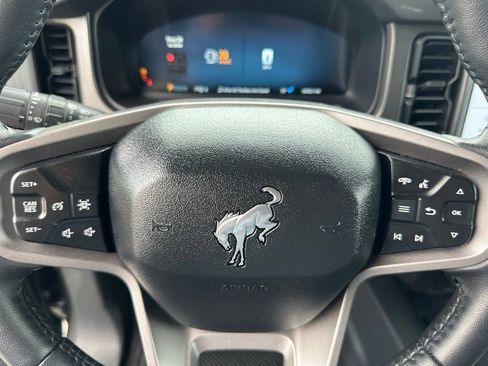 Used 2025 Ford Bronco Badlands AWD/4WD image 24