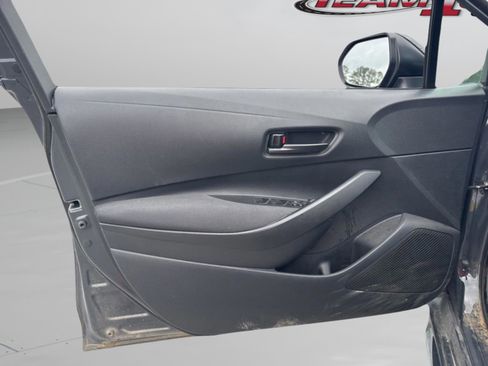 Used 2025 Toyota Corolla LE FWD image 23