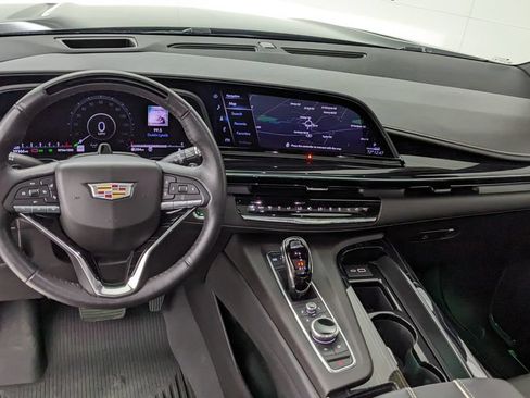 Used 2024 Cadillac Escalade ESV Sport w/ Touring Package AWD/4WD image 4