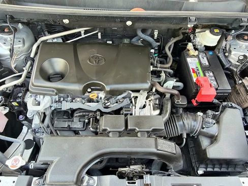 Used 2019 Toyota RAV4 XLE Premium w/ Cold Weather Package FWD image 28