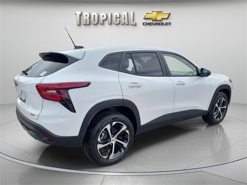 New 2026 Chevrolet Trax RS image 5