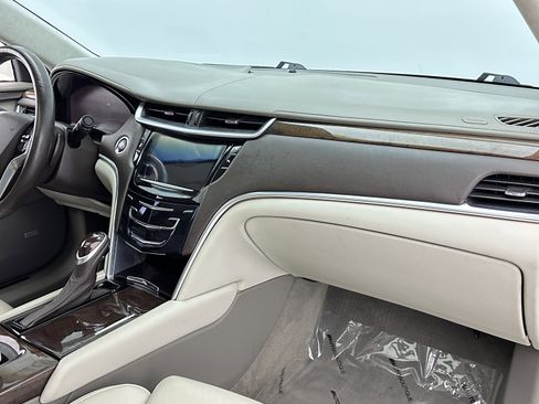 Used 2013 Cadillac XTS Platinum AWD/4WD image 35