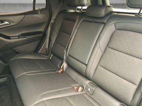 Used 2026 Chevrolet Equinox LT w/ Convenience Package II FWD image 28