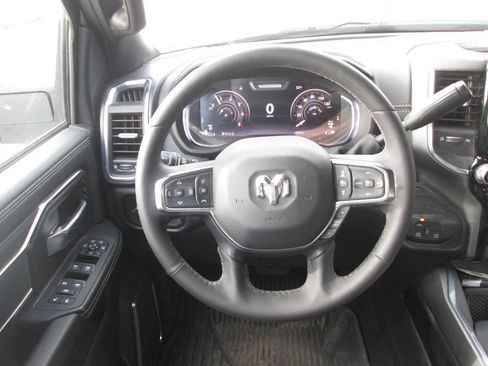 Used 2025 RAM 2500 Laramie AWD/4WD image 18