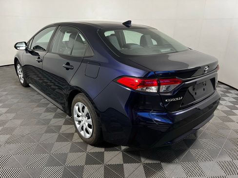 Used 2024 Toyota Corolla LE FWD image 7
