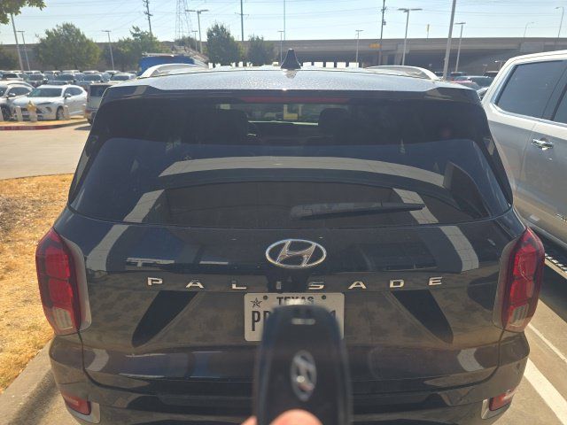 Used 2021 Hyundai Palisade Limited FWD image 5