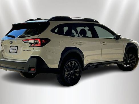 Certified 2025 Subaru Outback Onyx Edition w/ Tech Package 2 image 5