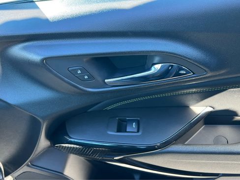 Used 2024 Chevrolet Trax LT w/ Driver Confidence Package image 18