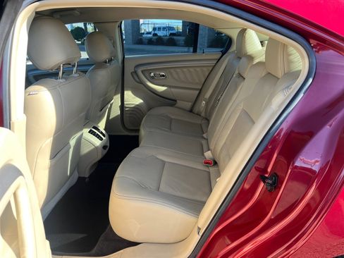 Used 2017 Ford Taurus SEL w/ Equipment Group 201A image 17