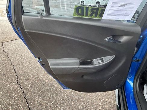 Used 2018 Chevrolet Volt LT w/ Comfort Package FWD image 13