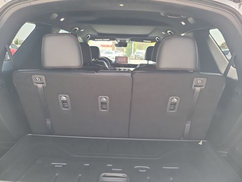 Used 2025 Honda Pilot TrailSport image 28