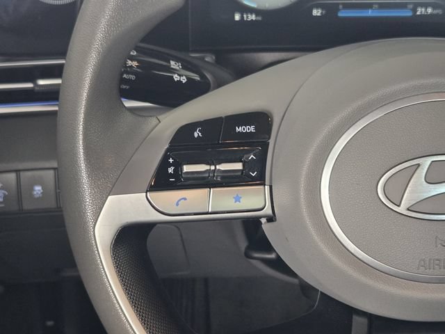 Used 2024 Hyundai Elantra SEL FWD image 29