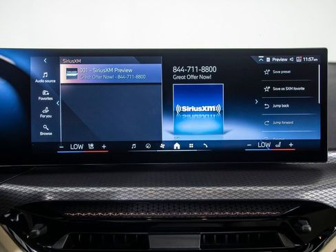 Used 2025 BMW 330i Sedan w/ M Sport Package RWD image 29