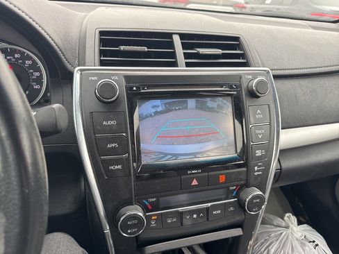 Used 2016 Toyota Camry XSE image 6