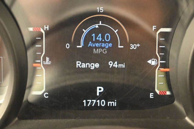 Used 2025 Jeep Gladiator Rubicon w/ Convenience Group AWD/4WD image 4