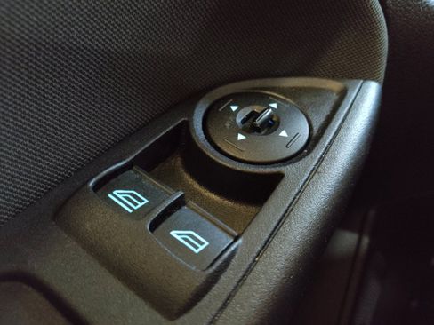 Used 2016 Ford Focus S FWD image 27