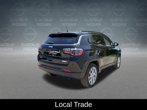 Used 2024 Jeep Compass Latitude AWD/4WD image 6