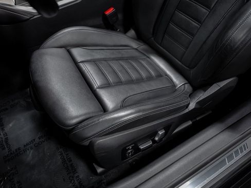 Used 2022 BMW 440i xDrive Convertible w/ Premium Package image 32