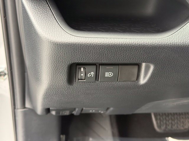 Used 2019 Toyota RAV4 LE w/ All Weather Liner Package AWD/4WD image 21