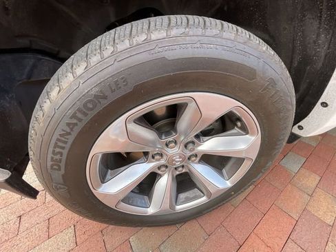 Used 2021 RAM 1500 Limited image 2