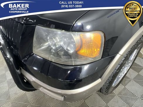 Used 2004 Ford Expedition Eddie Bauer image 32