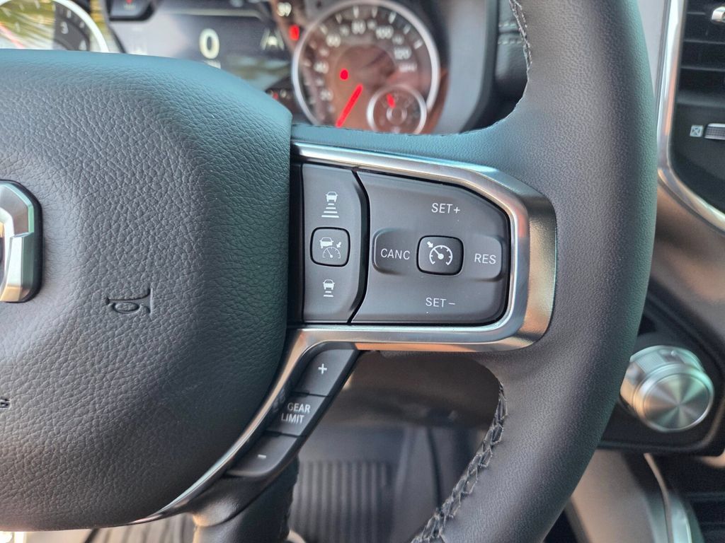 Used 2026 RAM 1500 Laramie w/ Sport Appearance Package AWD/4WD image 32