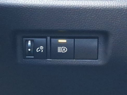 Used 2023 Toyota RAV4 LE AWD/4WD image 26