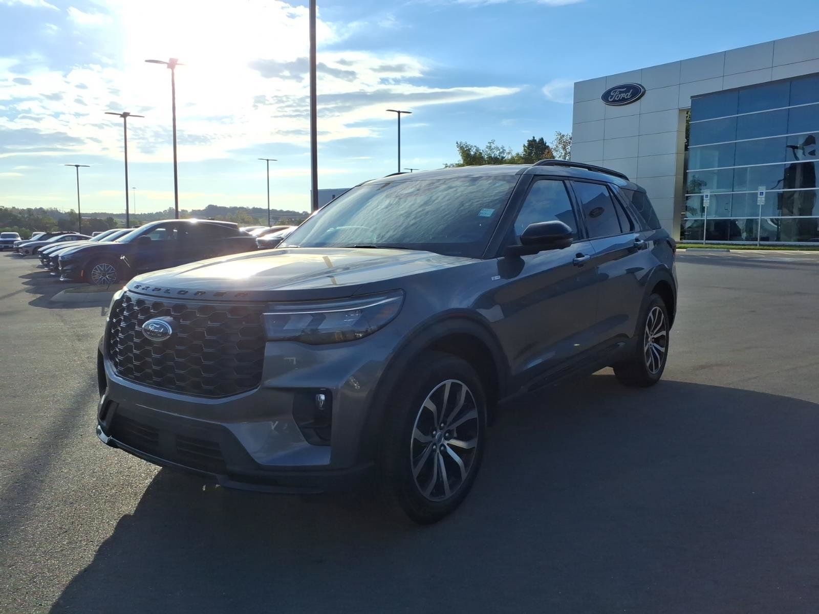Certified 2026 Ford Explorer ST-Line AWD/4WD image 7