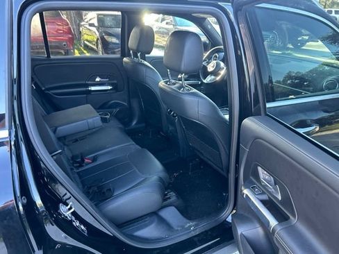 Used 2024 Mercedes-Benz GLB 250 image 8