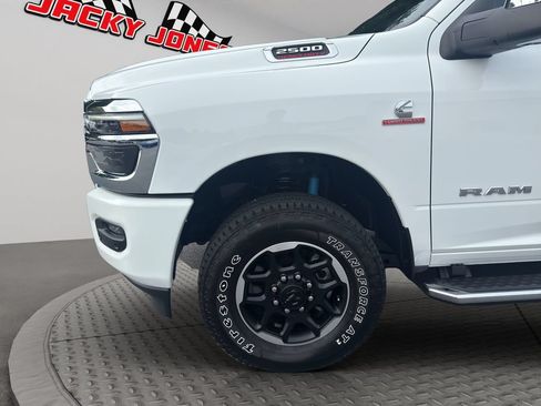 Used 2025 RAM 2500 Laramie AWD/4WD image 14