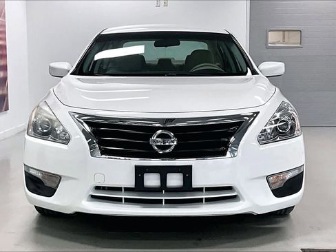 Used 2015 Nissan Altima 2.5 S w/ Power Driver Seat Package image 6