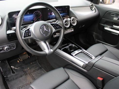 Used 2024 Mercedes-Benz GLA 250 image 8