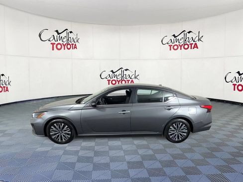 Used 2025 Nissan Altima 2.5 SV FWD image 8