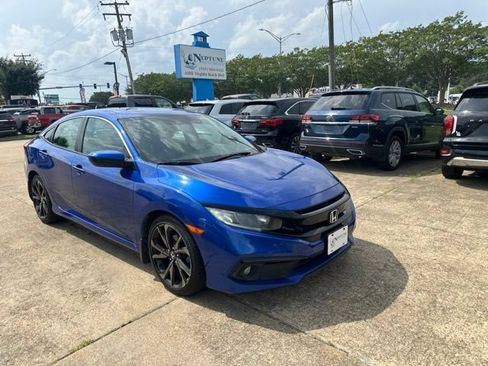 Used 2019 Honda Civic Sport image 3