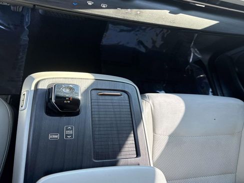 Certified 2023 Nissan Ariya AWD image 26