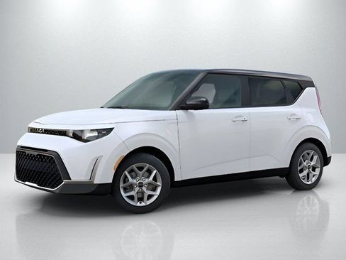 Used 2025 Kia Soul S FWD image 3