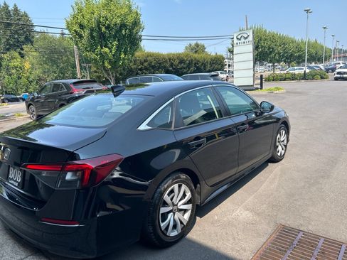 Used 2025 Honda Civic LX image 6