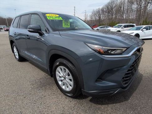 Certified 2026 Toyota Grand Highlander AWD image 9
